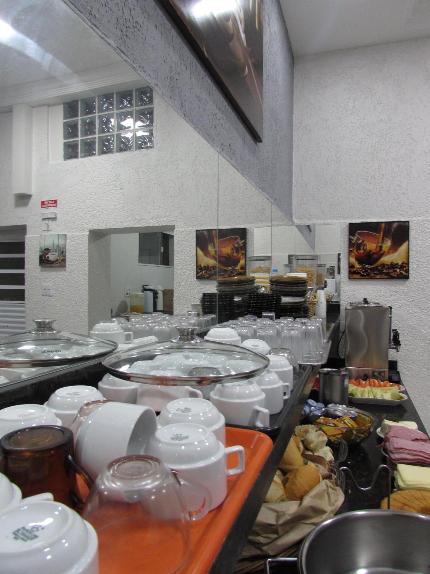 Hotel Tropicalia: Downtown Convenience with Parking Sao Paulo Exterior photo